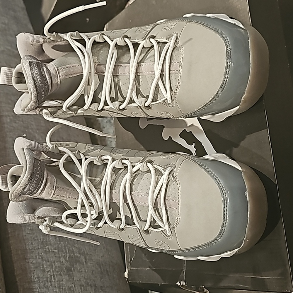 Air Jordan 9 Retro